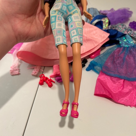 Jewel Girl and Cali Girl Barbie Lot - Picture 11 of 16